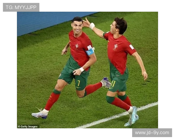 盘点足球场上那些爆笑假摔名场面让人捧腹大笑瞬间合集精彩回放篇